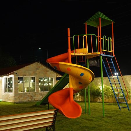 New Mouchak Hotel & Resorts Tajpur Extérieur photo