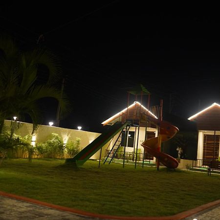 New Mouchak Hotel & Resorts Tajpur Extérieur photo