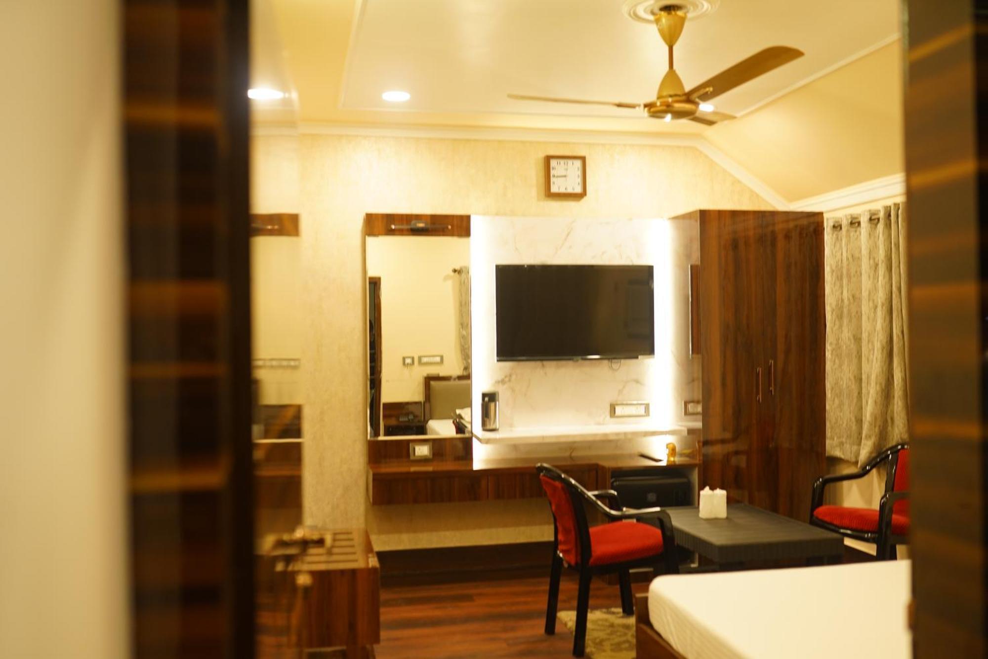 New Mouchak Hotel & Resorts Tajpur Extérieur photo