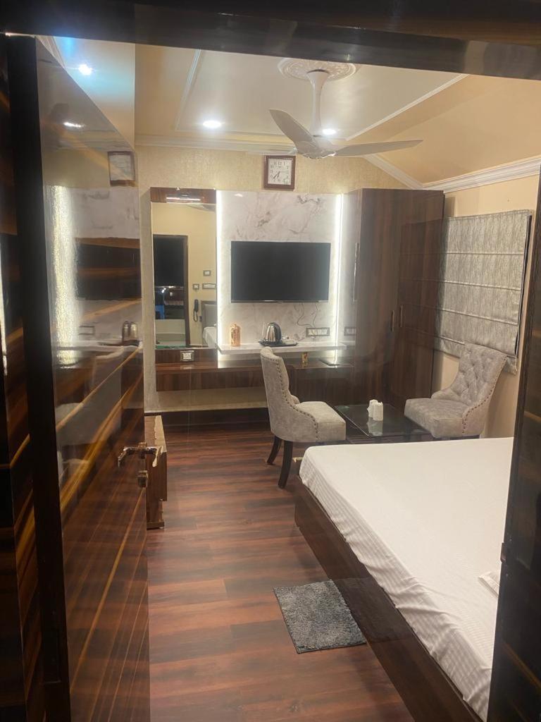 New Mouchak Hotel & Resorts Tajpur Extérieur photo