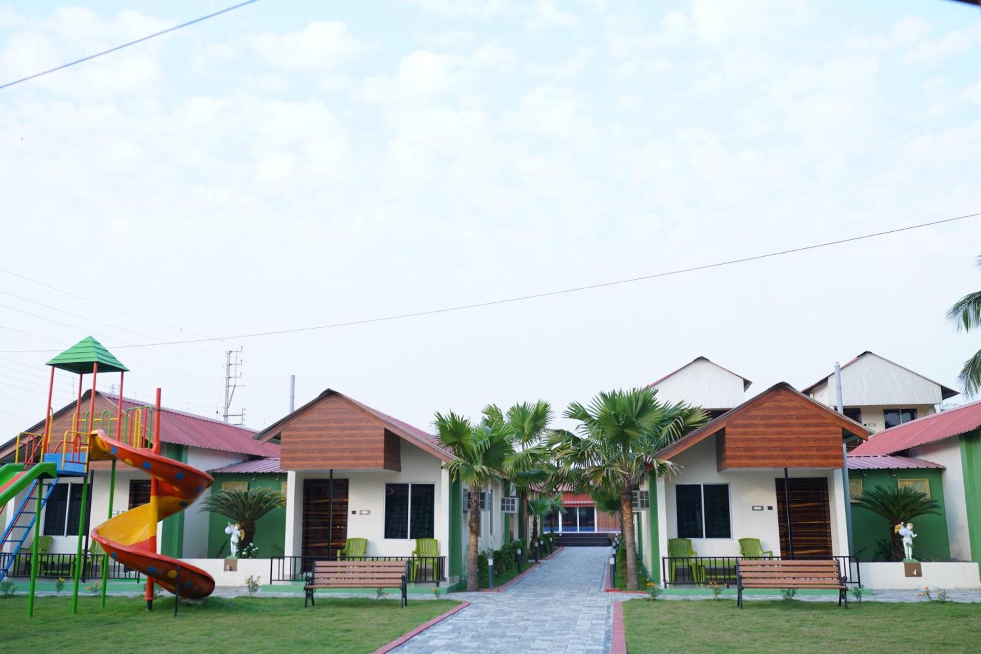 New Mouchak Hotel & Resorts Tajpur Extérieur photo