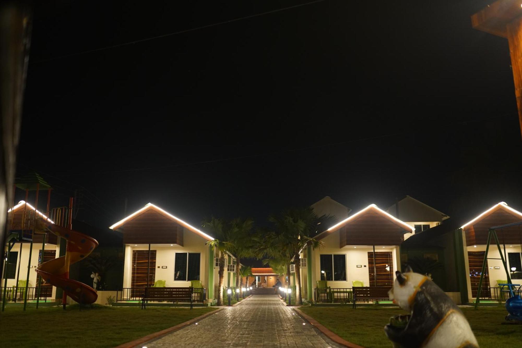 New Mouchak Hotel & Resorts Tajpur Extérieur photo